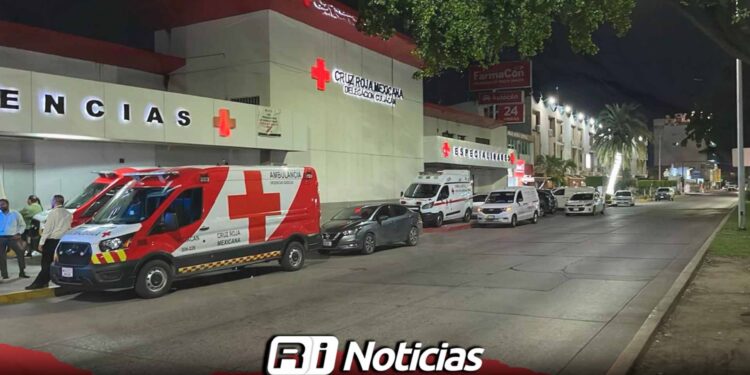 Empleado de gasolinera es atacado con arma blanca en la colonia San Rafael, en Culiacán