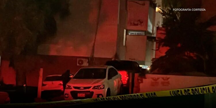 Asesinan a balazos a un albañil frente a departamentos en el fraccionamiento Infonavit Cañadas