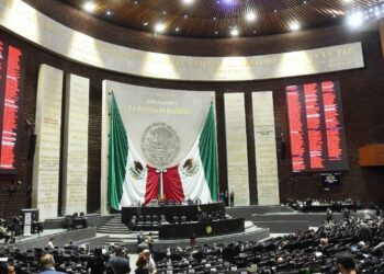 Cámara de Diputados corrige plana al Senado, elimina transitorio que buscaba retroactividad en Ley de Amparo