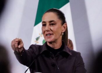 Claudia Sheinbaum responde a la preocupación sobre el cierre de “tienditas” por impuesto al refresco