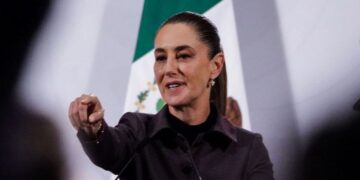 Claudia Sheinbaum responde a la preocupación sobre el cierre de “tienditas” por impuesto al refresco