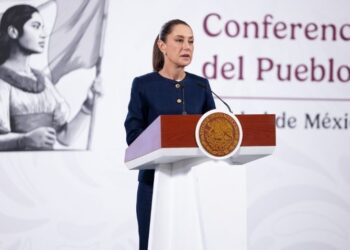 Claudia Sheinbaum anuncia inversión inicial de 10 mil mdp en apoyos directos a damnificados por las lluvias