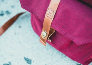 Mochila de emergencia ante huracanes: ¿Qué es y qué artículos debe tener?