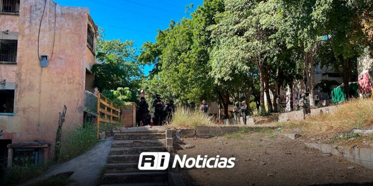 Mujer es asesinada dentro de una vivienda en Infonavit Cañadas