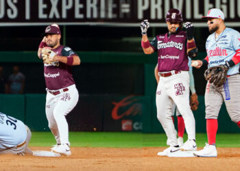 Con grand slam de Estamy Ureña, Venados de Mazatlán se lleva el primero de la serie