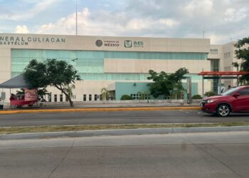 Joven motociclista resulta herida en ataque armados en la Zona Dorada de Culiacán