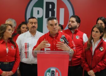 Alejandro Moreno acusa a Morena de provocar el “Desastre aéreo” tras cancelación de rutas a Estados Unidos