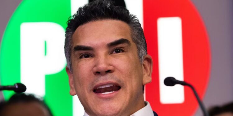 Alito Moreno critica a Morena por “Torpeza” en política exterior con Perú y exige cambio de rumbo