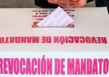 Morena busca adelantar la revocación de mandato y empatarla con elecciones de 2027