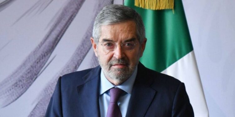 Sheinbaum anuncia licencia de Juan Ramón de la Fuente