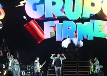 Fan paga 800 mil pesos a Grupo Firme para interpretar “Se fue la Pantera”