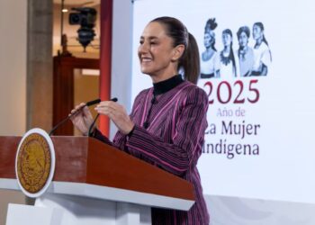 Sheinbaum critica que políticos de la oposición participarán en marcha de generación Z: “Muchos ni a chavorrucos llegan”