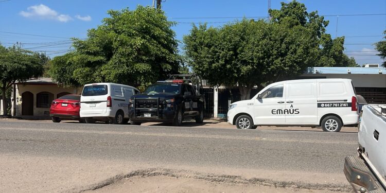 Ataque a tres hermanos a balazos y con explosivos en Villa Juárez, Navolato
