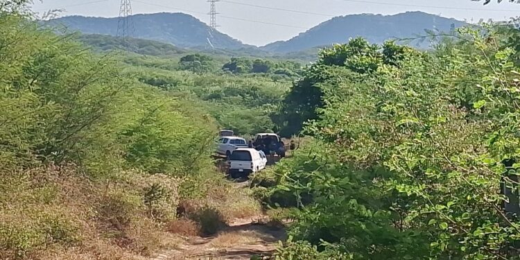 Ejecutan a balazos a mujer en parcela de El Chilillo, al norte de Mazatlán