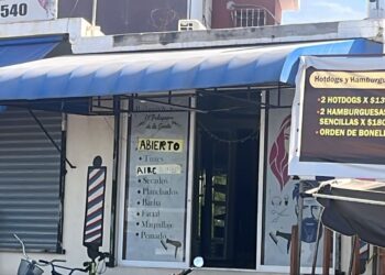 Ejecutan a hombre en una barbería en Colinas de la Riviera, en Culiacán