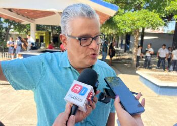 Palapas en zona de Playa de Mazatlán entran en proceso de regulación ambiental y obra: Semarnat