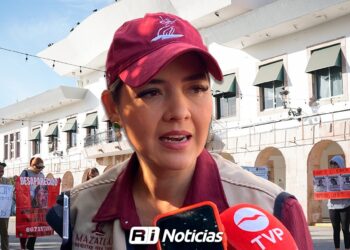 Alcaldesa sostuvo reunión con madres buscadoras en Mazatlán