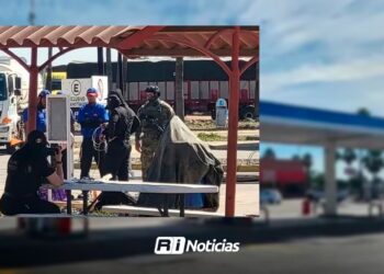 Operativo federal deja siete gasolineras cerradas en Los Mochis; decomisan casi un millón de litros de combustible