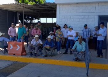 Agricultores anuncian “Paro Nacional indefinido”: Bloqueos carreteros masivos contra el Gobierno Federal