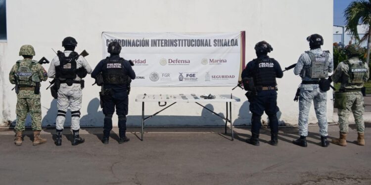 Aseguran autoridades objetos prohibidos el Centro Penitenciario Aguaruto, en Culiacán