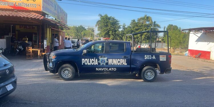 Ejecutan a balazos a hombre afuera de un expendio en San Pedro Navolato
