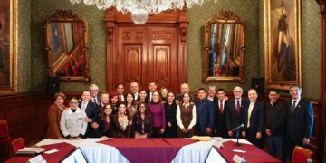 Gobernador Rocha se reunió con la presidenta Claudia Sheinbaum en Palacio Nacional