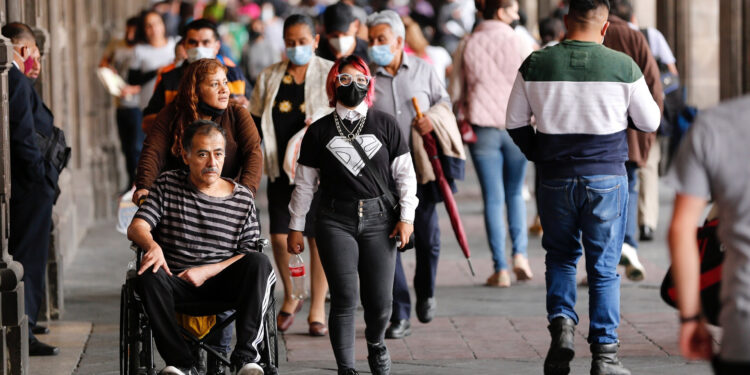 Fallas en educación, salud y seguridad frenan progreso social en México, según índice