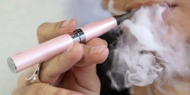 OMS advierte sobre los “falsos reclamos” del cigarrillo electrónico y pide su regulación