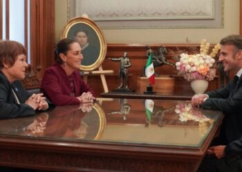 Claudia Sheinbaum y Emmanuel Macron firmaron tres acuerdos en Palacio Nacional