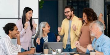 Estos son los trabajadores que tendrán un mega puente la primera quincena de diciembre de 2025