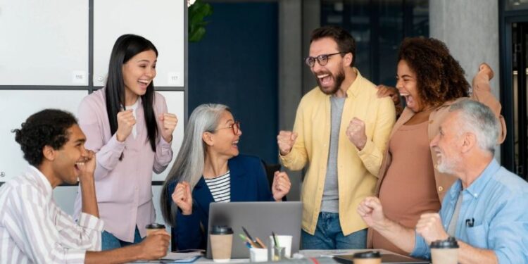 Estos son los trabajadores que tendrán un mega puente la primera quincena de diciembre de 2025