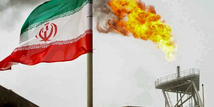 Irán anuncia la construcción de ocho nuevas plantas nucleares con ayuda de Rusia