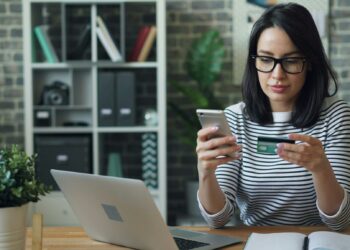 El aguinaldo en tiempos de inflación: De la tentación momentánea a la estrategia