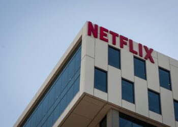 El acuerdo Netflix-Warner Bros perfila un coloso del ‘streaming’, pero afronta obstáculos