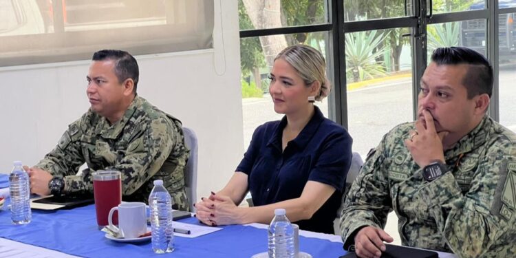 Estrella Palacios participa en la Mesa Regional de Seguridad para fortalecer la coordinación durante la temporada invernal