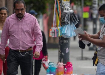 Tasa de desempleo en México llega al 2.7 % en noviembre: Inegi