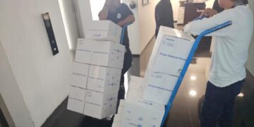 Llegan al Senado 17 mil ejemplares de “Grandeza”, el libro de AMLO; serán entregados como “Regalo navideño” entre la población