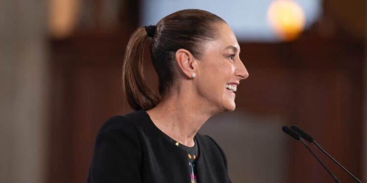 Nombran a Sheinbaum Persona del Año por combatir la crueldad animal: estas son las leyes por las que fue premiada