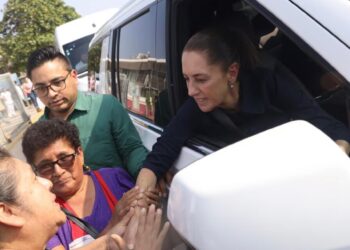 Sheinbaum visita a heridos por descarrilamiento del Tren Interoceánico