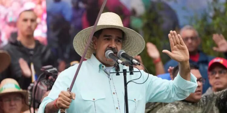 “No soy magnate, solo tengo una cuentica de ahorro”; Maduro dice ganar 120 dólares al mes y que su esposa administra el dinero