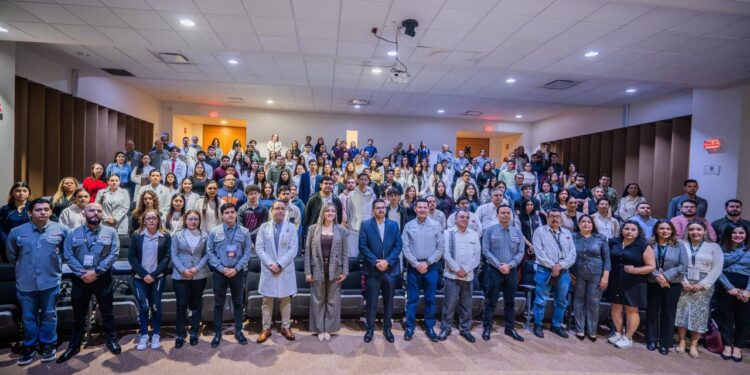 Autoridades sanitarias presentan avances y herramientas clave para fortalecer la vigilancia de medicamentos y dispositivos médicos en el estado.