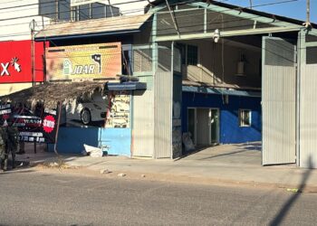 Atacan a balazos llantera y autolavado en la colonia San Rafael, en Culiacán