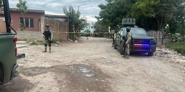 Hombre es atacado a balazos en la colonia Renato Vega, en Culiacán