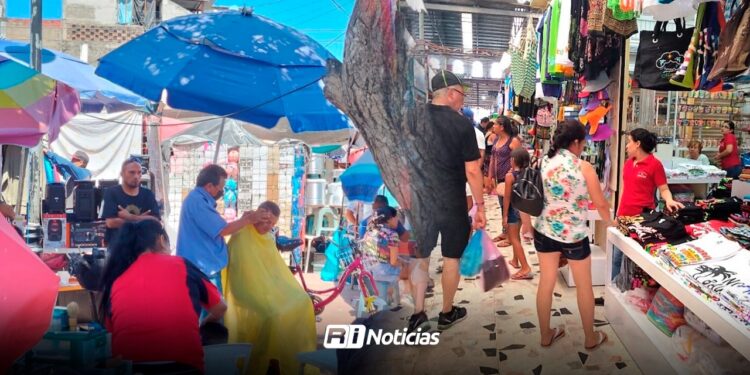 Supervisan mercados y tianguis de Mazatlán para reforzar medidas de seguridad