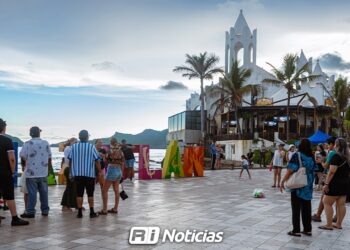 “Turoperadores acaparan a turistas”, denuncia Gilberto Lizárraga