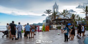 “Turoperadores acaparan a turistas”, denuncia Gilberto Lizárraga