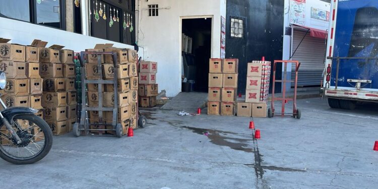 Atacan a balazos a trabajador de expendio en Valle Alto, en Culiacán