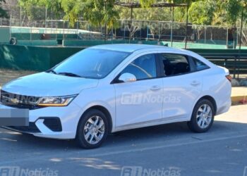 Intentan despojar un vehículo en la colonia Rubén Jaramillo