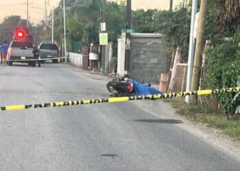 Asesinan a balazos a motociclista cerca del campo El Diez, en Culiacán