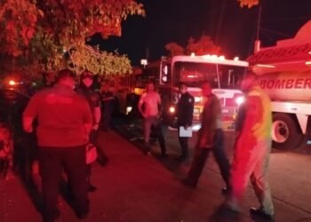 Balean a dos jóvenes y vandalizan vivienda en el fraccionamiento Montebello, en Culiacán